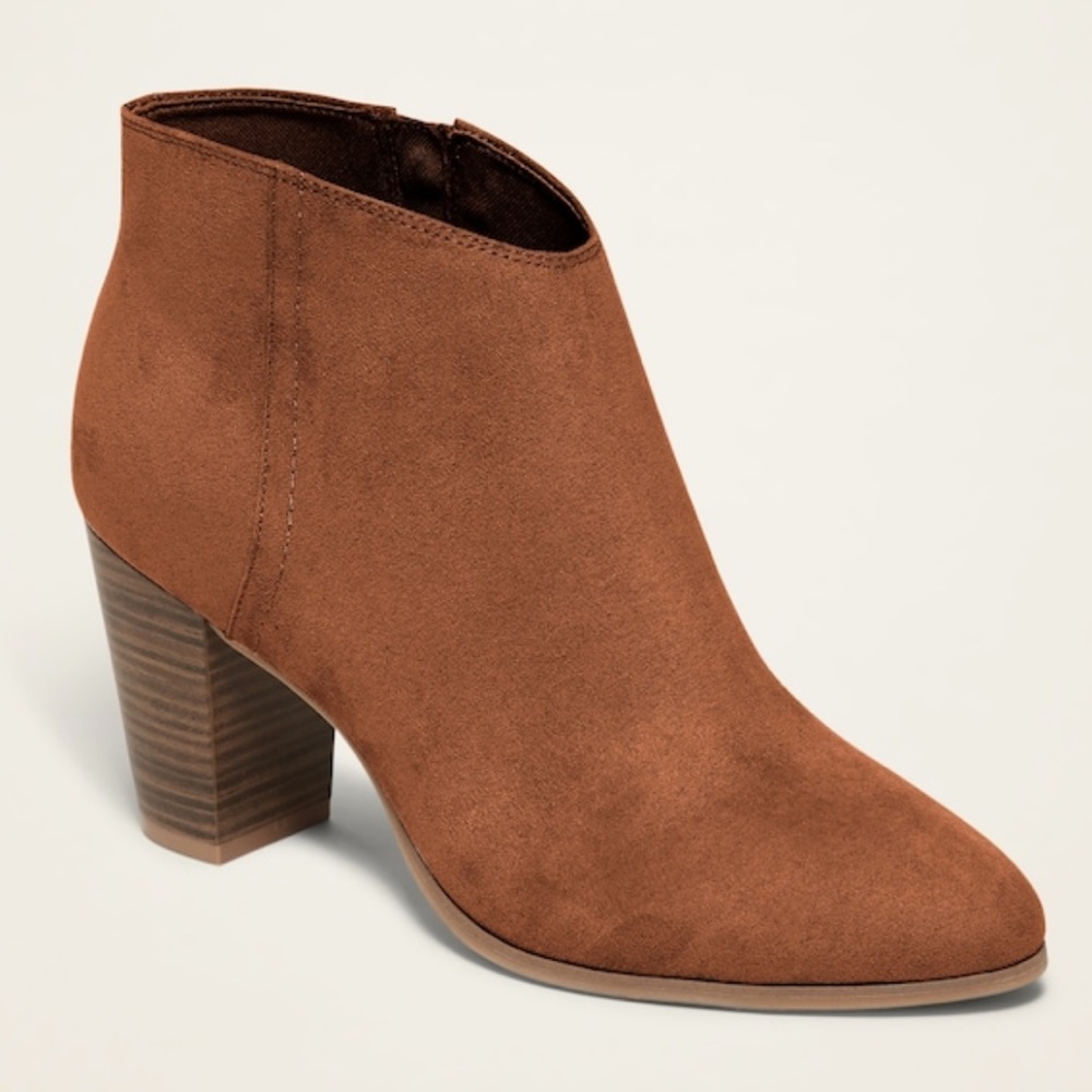 NWT Faux Suede Block Heel Booties size 10